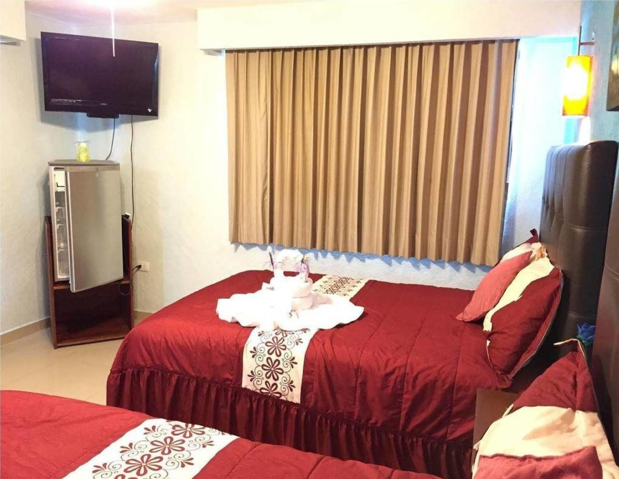 Hotel Isleno Isla Mujeres Bagian luar foto